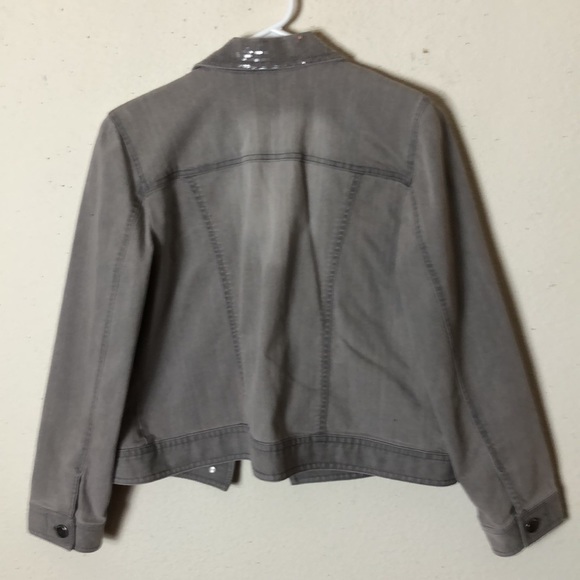 Gray jean jacket with matching jeans by Chico’s Platinum size 1 =M - Picture 10 of 12